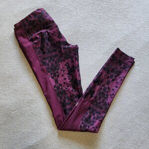 Women's MPG maroon and black leggings in size small Never Worn